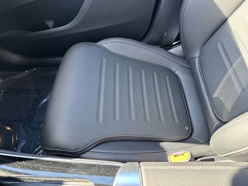 New 2025 Mercedes-Benz GLC 300 4MATIC image 24