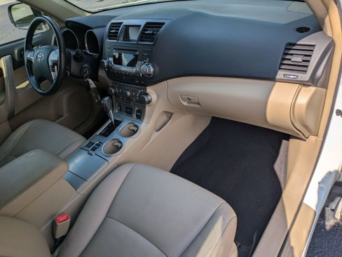 Used 2011 Toyota Highlander 2WD image 27