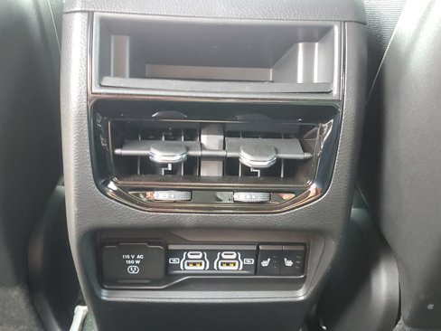 Used 2024 Jeep Grand Cherokee Limited w/ Black Appearance Package image 26