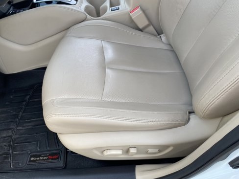 Used 2019 Nissan Rogue SL w/ Premium Package image 15