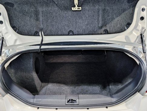 Used 2010 Ford Focus SEL image 20