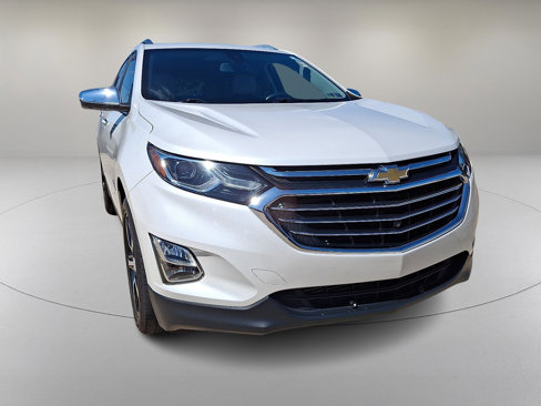 Used 2019 Chevrolet Equinox Premier image 2