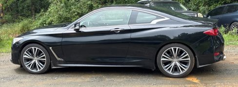 Used 2017 INFINITI Q60 2.0t w/ Premium Plus Package 2.0T image 2