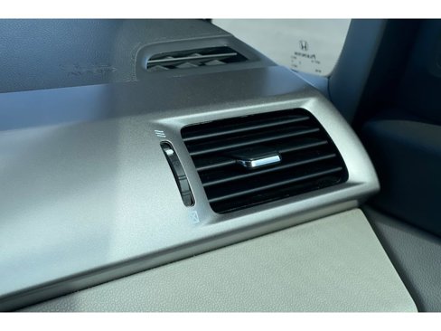 Used 2016 Honda Odyssey Touring Elite image 31