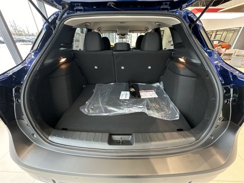 New 2025 Nissan Kicks SV image 14