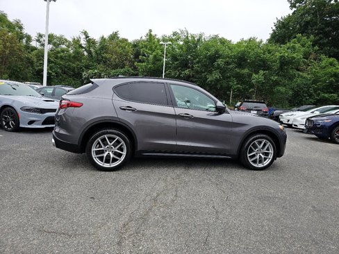 Used 2018 Alfa Romeo Stelvio Ti Sport image 21
