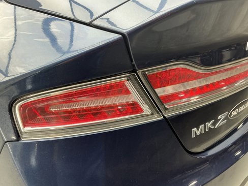 Used 2017 Lincoln MKZ Reserve w/ Technology Package image 22