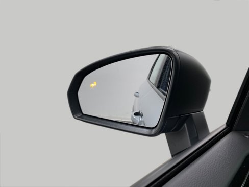 New 2025 Volkswagen Taos S image 18