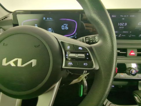Used 2024 Kia Seltos LX image 32