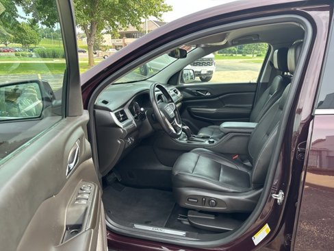 Used 2018 GMC Acadia SLT image 26