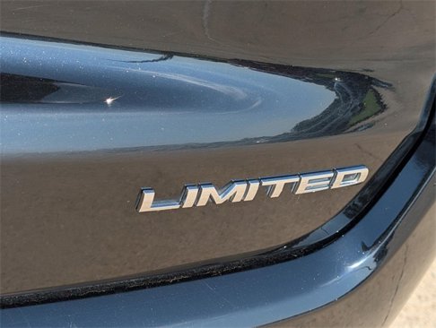 Used 2022 Jeep Compass Limited w/ Sun and Sound Group image 8
