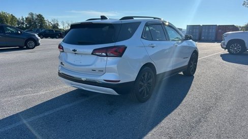 Certified 2023 Chevrolet Equinox RS w/ RS Leather Package image 3