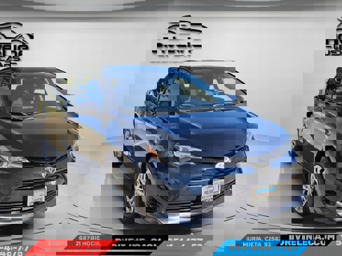 Used 2017 Toyota Corolla LE image 6
