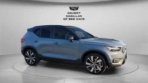 Used 2022 Volvo XC40 P8 Recharge Plus image 12