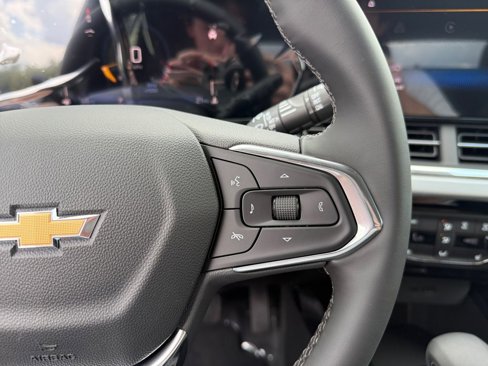 New 2025 Chevrolet Trax LT w/ Driver Confidence Package image 18
