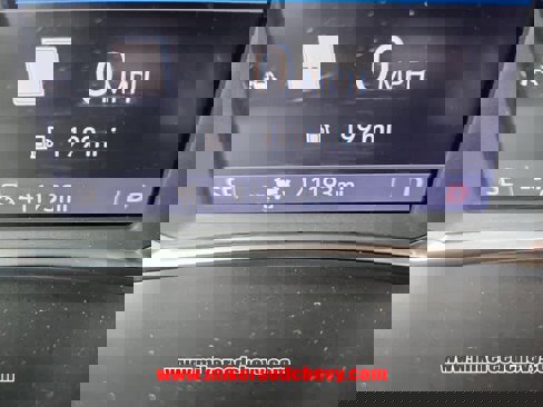 Used 2022 Chevrolet Equinox RS w/ Infotainment Package image 25