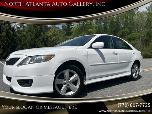 Used 2011 Toyota Camry SE image 1