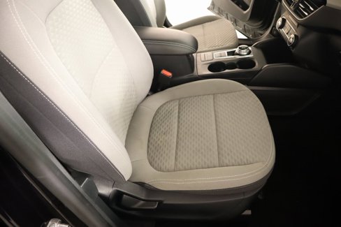 Used 2021 Ford Escape SE image 12