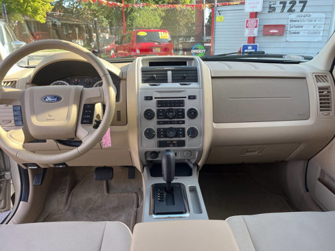 Used 2011 Ford Escape XLT w/ 201A Rapid Spec Order Code image 15