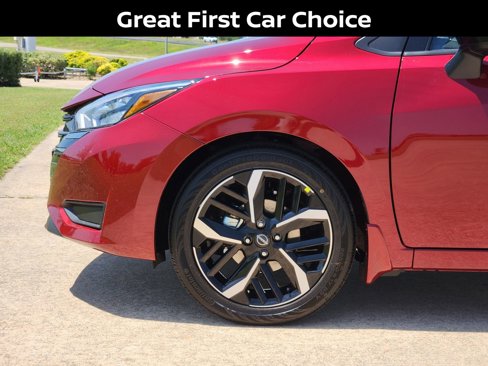 New 2025 Nissan Versa SR image 9
