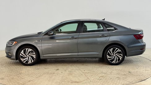 Used 2020 Volkswagen Jetta SEL Premium image 2