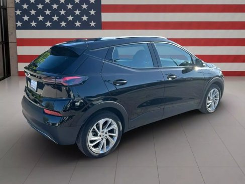 Used 2023 Chevrolet Bolt EUV LT image 8