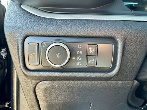 Used 2020 Ford Explorer XLT w/ Equipment Group 202A image 16