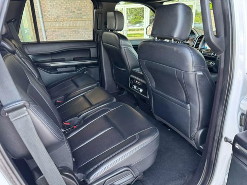 Used 2019 Ford Expedition XLT w/ Equipment Group 201A image 19