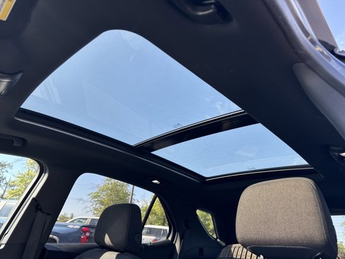Used 2018 Chevrolet Equinox LT w/ Sun & Infotainment Package image 27