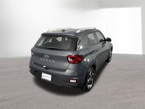 New 2025 Hyundai Venue SEL image 40