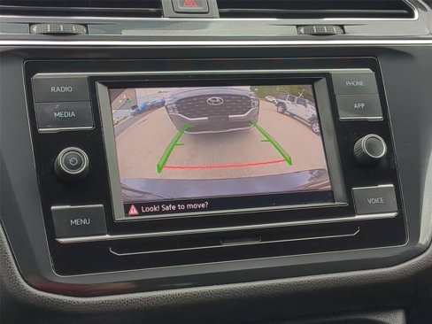 Used 2022 Volkswagen Tiguan S image 20