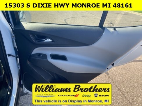 Used 2021 Chevrolet Equinox LS w/ LS Convenience Package image 28