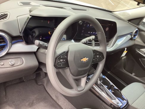 New 2025 Chevrolet Trax LT image 13
