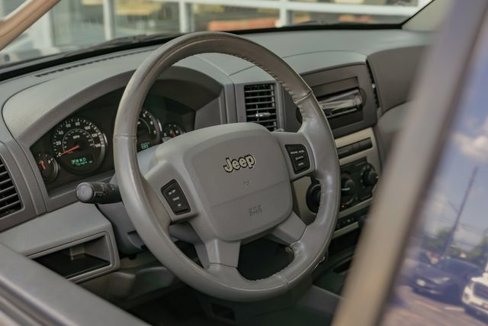 Used 2005 Jeep Grand Cherokee Laredo image 23