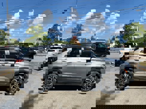 Certified 2025 Chevrolet TrailBlazer RS w/ Convenience Package image 7