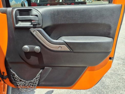 Used 2012 Jeep Wrangler Unlimited Sport w/ Connectivity Group image 14