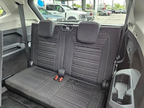 Used 2024 Volkswagen Tiguan S image 16