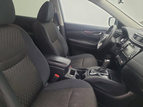 Used 2018 Nissan Rogue SV image 21