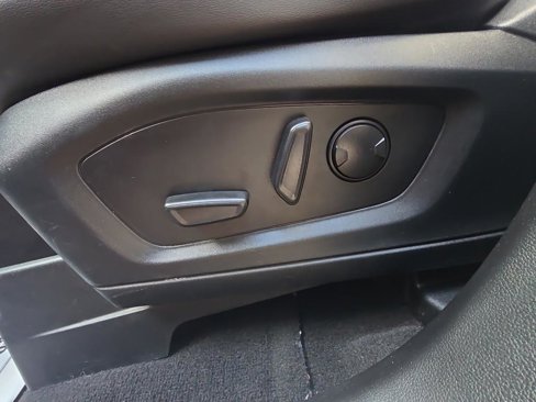 Used 2023 Ford Explorer XLT w/ Equipment Group 202A image 26