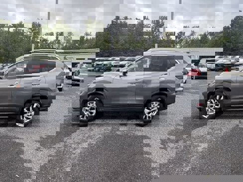 Used 2019 Nissan Rogue SV image 6