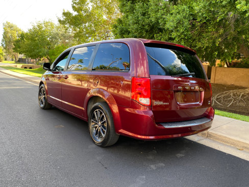 Used 2018 Dodge Grand Caravan GT image 59