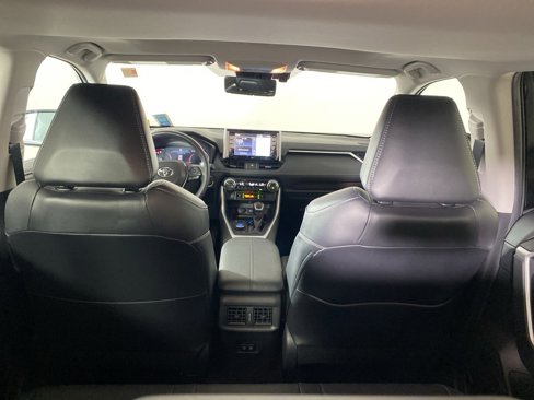 Used 2019 Toyota RAV4 Limited image 21