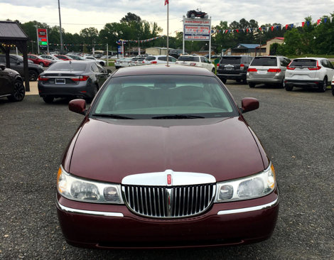 Used 2001 Lincoln Town Car Executive image 8