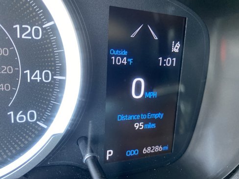 Used 2022 Toyota Corolla LE image 19