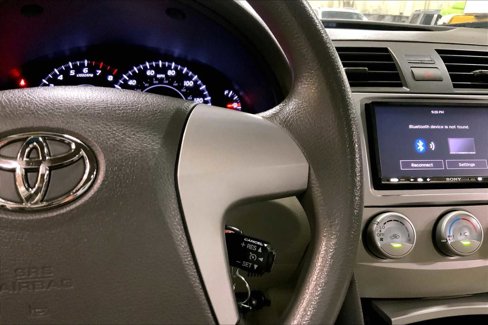 Used 2011 Toyota Camry LE image 24