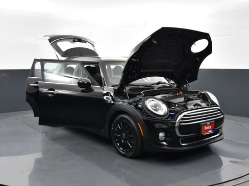 Used 2019 MINI Cooper 4-Door Hardtop w/ Premium Package image 39