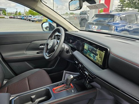 New 2025 Nissan Kicks SR w/ SR Premium Package image 14