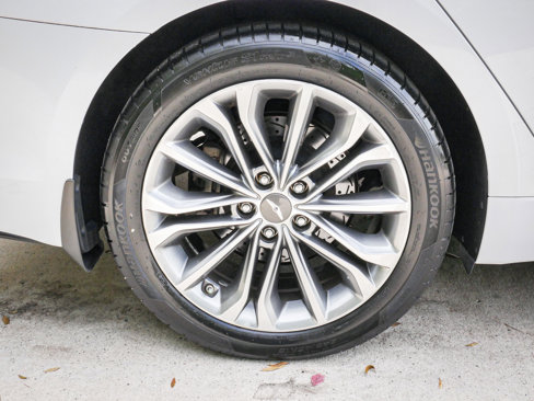 Used 2016 Hyundai Genesis 3.8 w/ Option Group 02 image 13