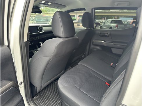 Used 2021 Toyota Tacoma SR5 w/ Trail Edition image 25