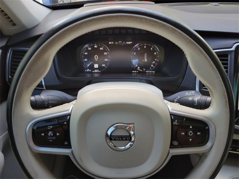 Used 2019 Volvo XC90 T6 Momentum w/ Advanced Package image 17